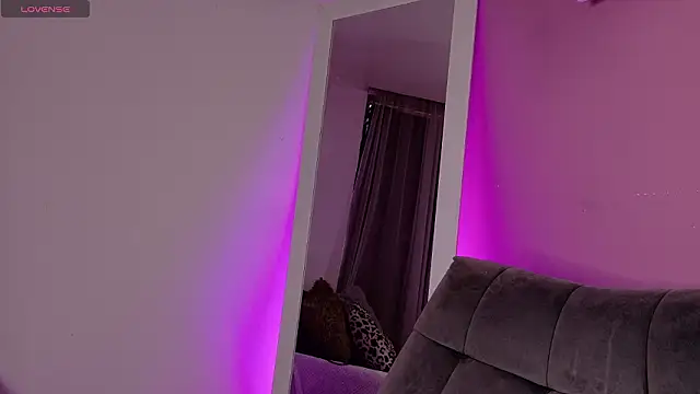 miluv19 online show from 03.30.26