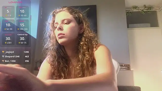 Snapshot of AyreenMoore chatting on 07.08.26 AyreenMoore online show from 07.08.26