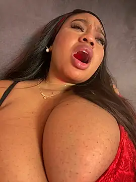 Snapshot of ailynBlaze chatting on 02.16.25 ailynBlaze online show from 02.16.25