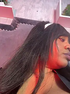 Snapshot of ailynBlaze chatting on 02.25.25 ailynBlaze online show from 02.25.25