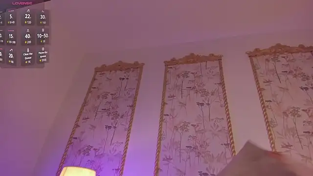 victoria18x online show from 10.25.25