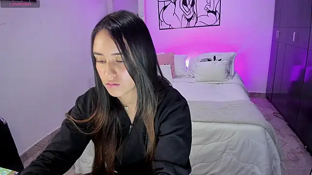 Tinylottie online show from 02.25.25