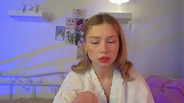 Snapshot of april_blush chatting on 02.09.25 april blush online show from 02.09.25
