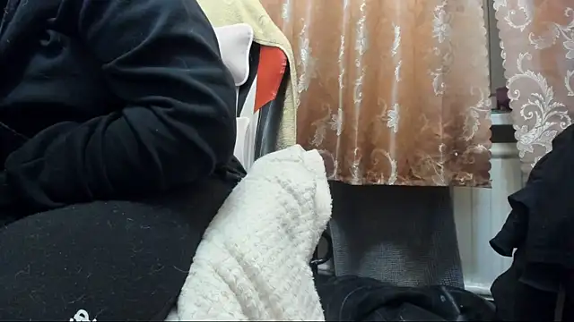 Snapshot of Seductive_She_Wolf chatting on 02.17.26 Seductive She Wolf online show from 02.17.26