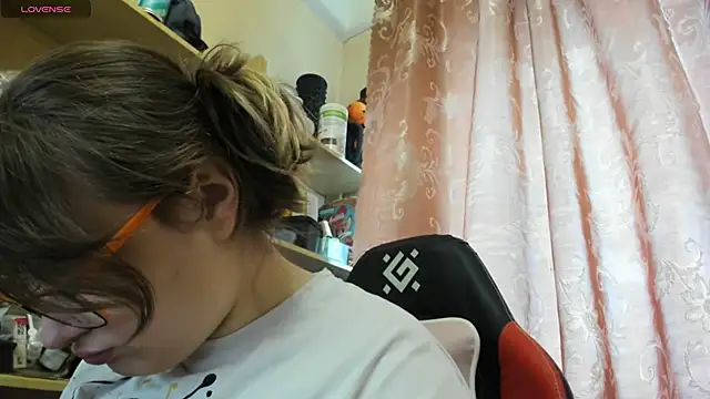 Seductive She Wolf online show from 03.29.26