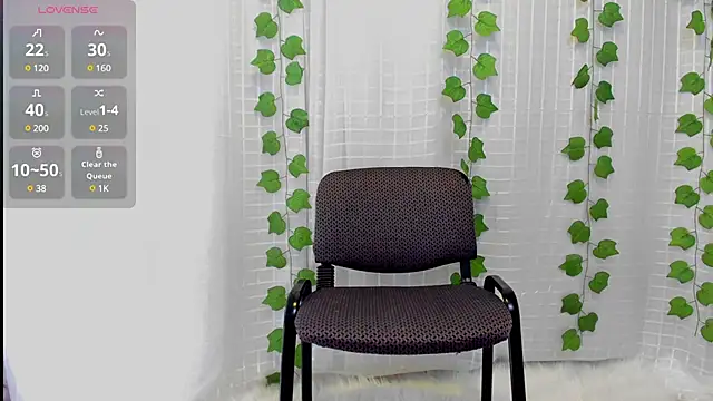 Madeleine  w online show from 03.05.25