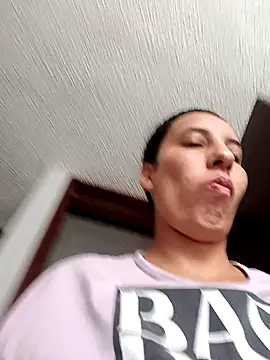 Bonny Klote online show from 02.28.26