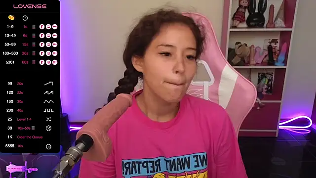 Snapshot of redbarbiedollx chatting on 03.05.25 redbarbiedollx online show from 03.05.25