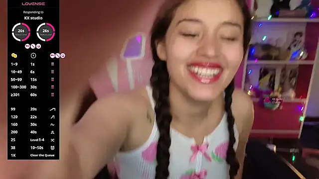 Snapshot of redbarbiedollx chatting on 09.21.25 redbarbiedollx online show from 09.21.25