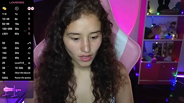 Snapshot of redbarbiedollx chatting on 11.22.25 redbarbiedollx online show from 11.22.25