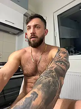 LoveIsBlind  online show from 12.21.24