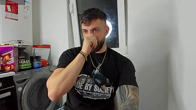 LoveIsBlind  online show from 04.20.26