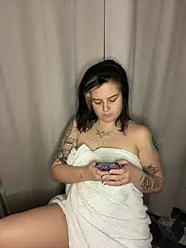 NaomiSquirts online show from 12.09.24