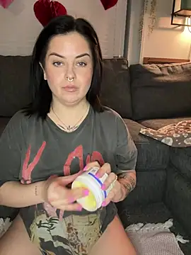 NaomiSquirts online show from 02.14.25