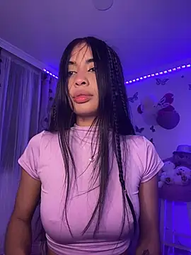 lina pink online show from 12.29.24