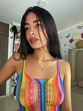 lina pink online show from 01.30.25