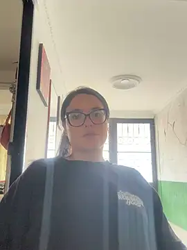 Snapshot of Karla-sexy01 chatting on 12.25.24 Karla-sexy01 online show from 12.25.24