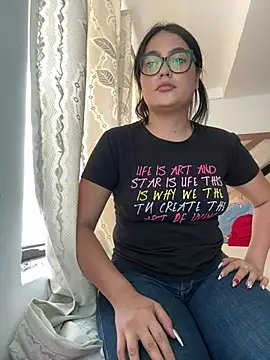 Snapshot of Karla-sexy01 chatting on 01.20.25 Karla-sexy01 online show from 01.20.25