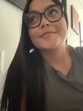 Snapshot of Karla-sexy01 chatting on 01.22.25 Karla-sexy01 online show from 01.22.25