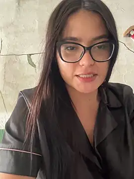 Snapshot of Karla-sexy01 chatting on 01.27.25 Karla-sexy01 online show from 01.27.25