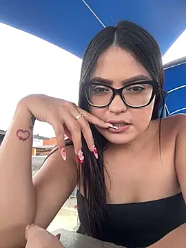 Snapshot of Karla-sexy01 chatting on 02.23.25 Karla-sexy01 online show from 02.23.25