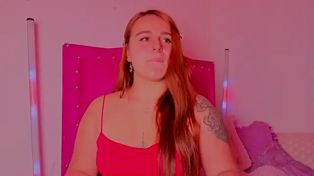 Snapshot of evy_orange1 chatting on 11.15.25 evy orange1 online show from 11.15.25