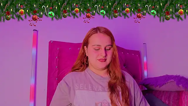 Snapshot of evy_orange1 chatting on 12.05.25 evy orange1 online show from 12.05.25