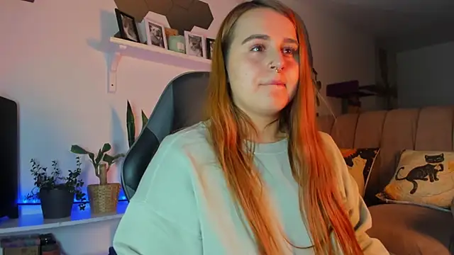 Snapshot of evy_orange1 chatting on 01.17.26 evy orange1 online show from 01.17.26