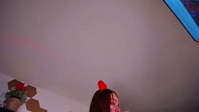 Snapshot of evy_orange1 chatting on 02.15.26 evy orange1 online show from 02.15.26