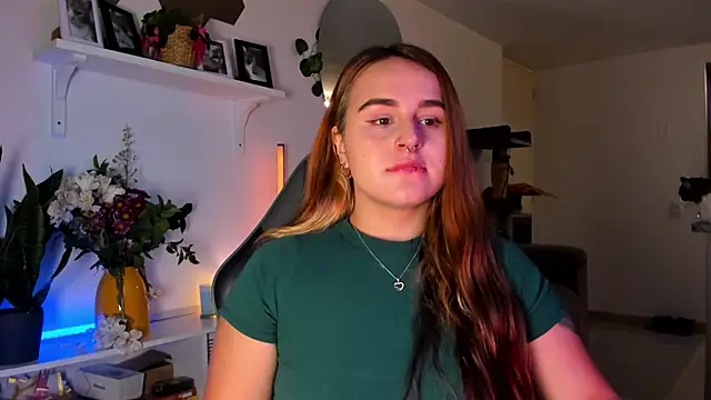 evy orange1 online show from 03.06.26