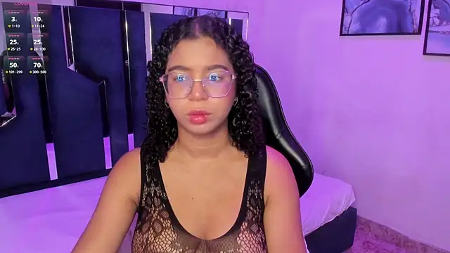 Snapshot of MilaHall_ chatting on 02.25.26 MilaHall online show from 02.25.26