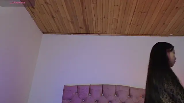 Snapshot of miaa_saenz1 chatting on 09.12.25 miaa saenz1 online show from 09.12.25
