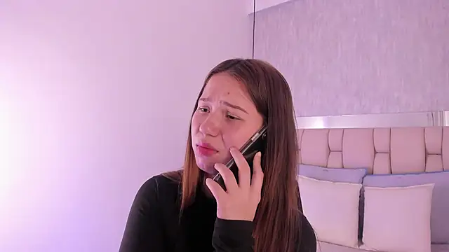 Snapshot of Roxie-Summers11 chatting on 01.24.25 Roxie-Summers11 online show from 01.24.25