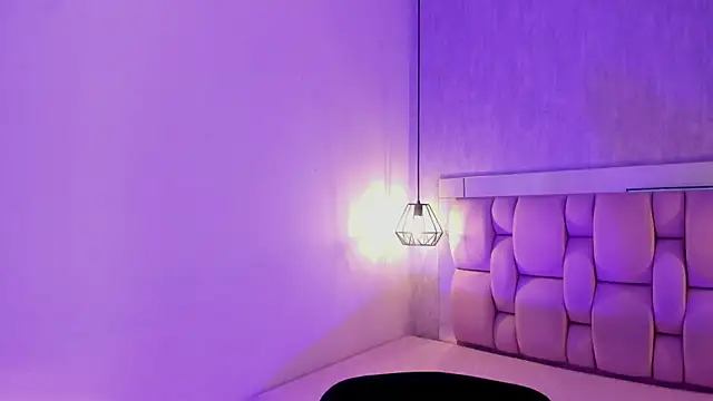 Roxie-Summers11 online show from 06.21.26