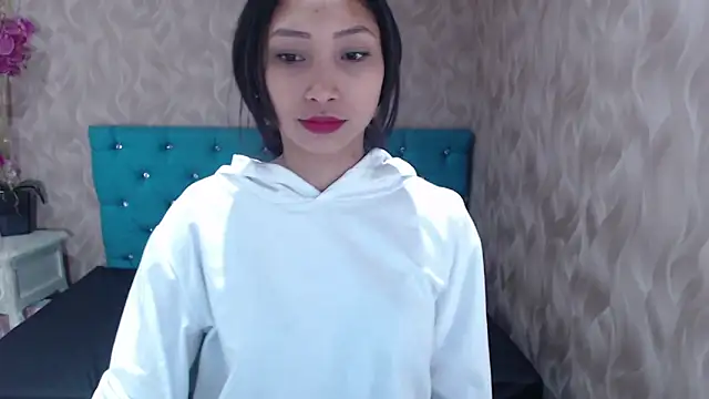 MadelineDoll online show from 01.30.25