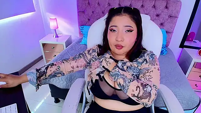 Emma monserrat online show from 09.26.25