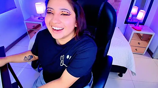 Emma monserrat online show from 11.14.25