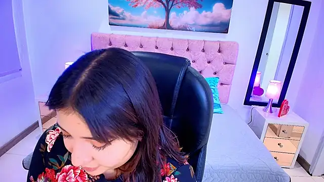 Emma monserrat online show from 11.15.25