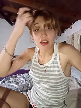 Snapshot of Viudanegraa chatting on 11.25.25 Viudanegraa online show from 11.25.25