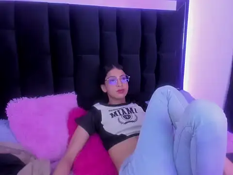 Snapshot of Im_saturno chatting on 09.27.25 Im saturno online show from 09.27.25
