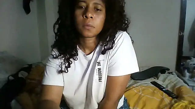 Snapshot of Ivon-09 chatting on 12.05.24 Ivon-09 online show from 12.05.24