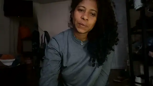 Snapshot of Ivon-09 chatting on 01.20.25 Ivon-09 online show from 01.20.25