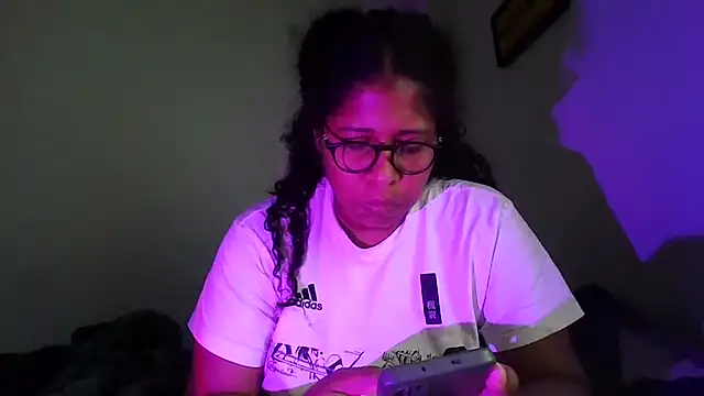 Ivon-09 online show from 10.29.25