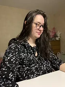 hungry1bunny online show from 12.28.24