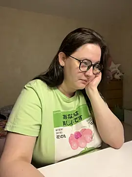 hungry1bunny online show from 10.28.25