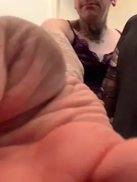 Snapshot of knottinchurch chatting on 11.27.25 knottinchurch online show from 11.27.25