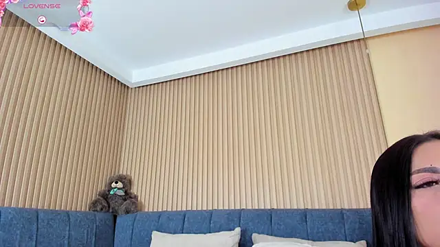 kathecute   online show from 10.17.25