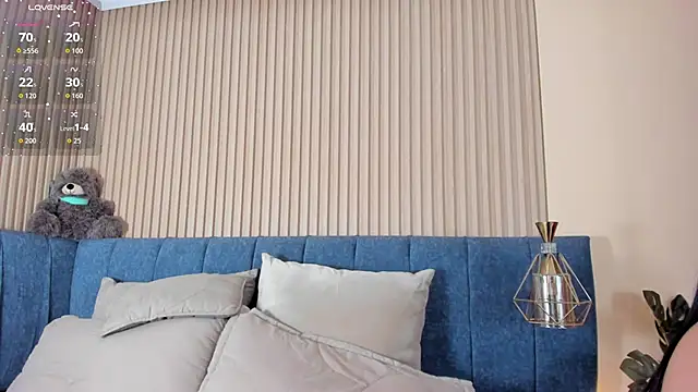 Snapshot of kathecute__ chatting on 02.14.26 kathecute online show from 02.14.26