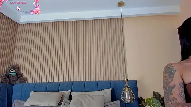 Snapshot of kathecute__ chatting on 02.26.26 kathecute online show from 02.26.26