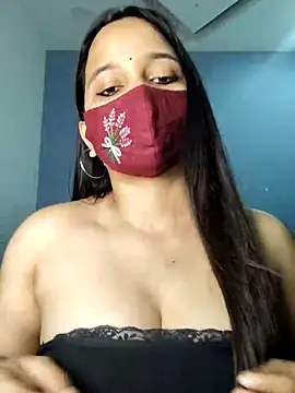 Varnika aarora online show from 02.18.25